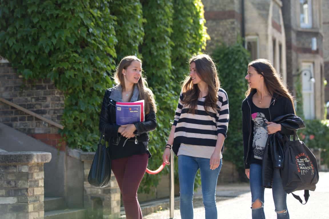 études universitaires à l'étranger