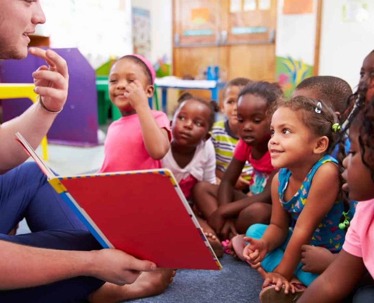 enseigner-les-langues-aux-enfants-montessori